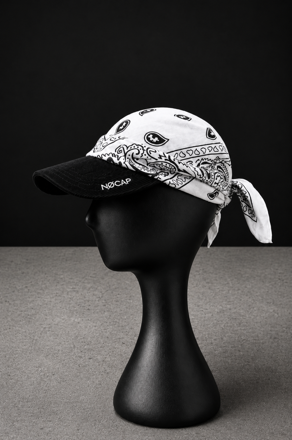PARADOX - BLACK/WHITE