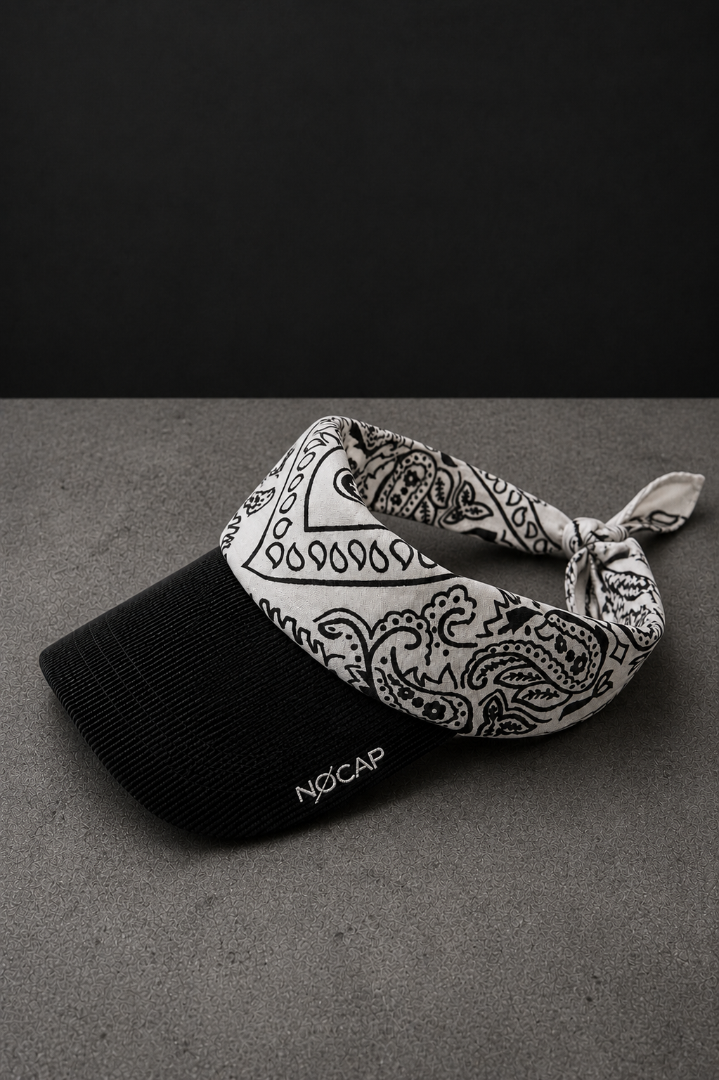 PARADOX - BLACK/WHITE