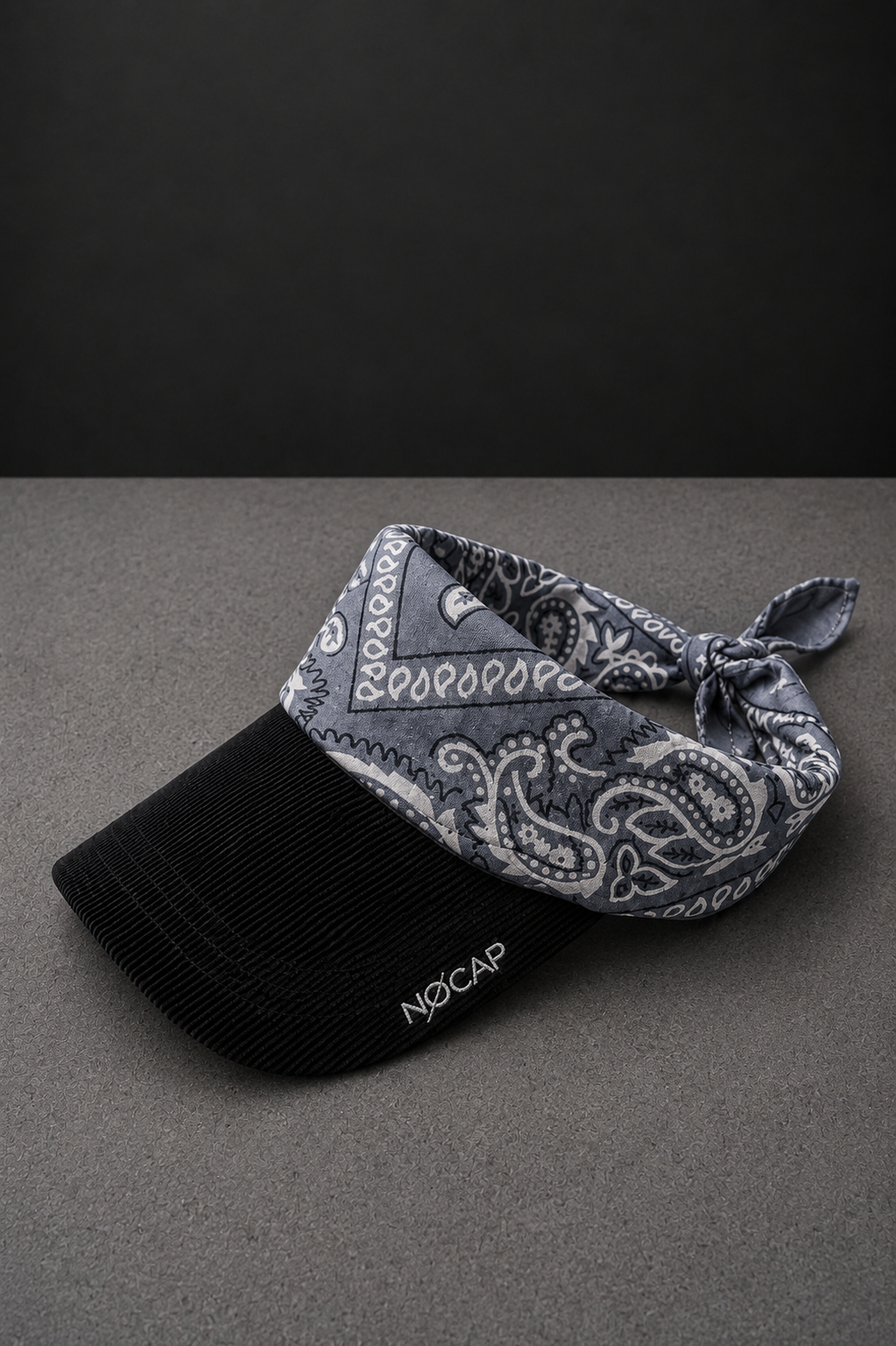 ISOLATION - BLACK/GREY
