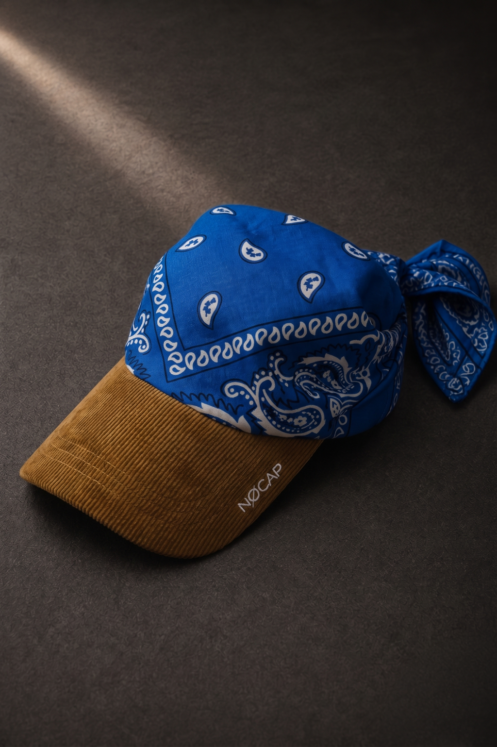 MARE - Blue/Brown